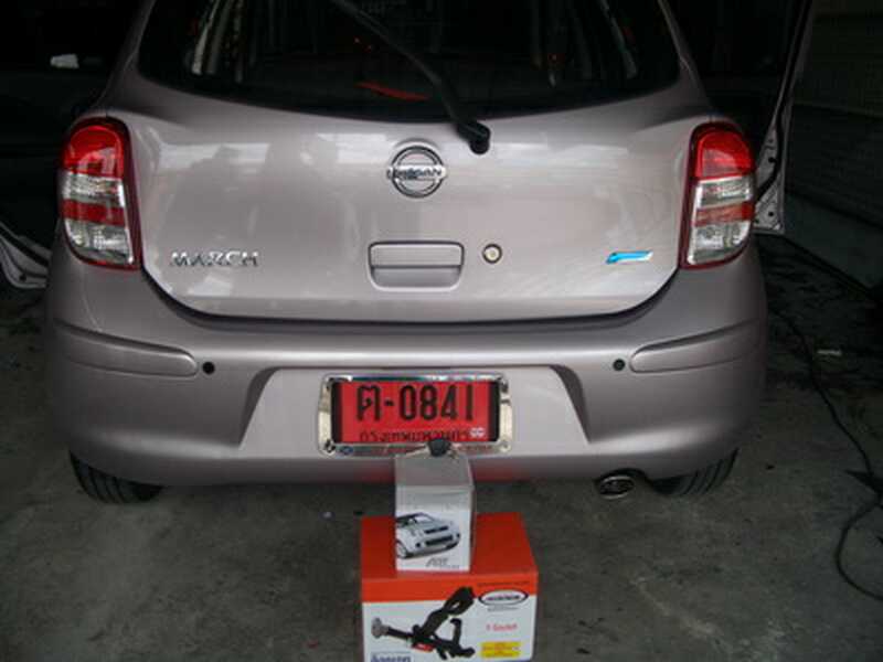 ลูกค้านำ รถยนต์ NISSAN MARCH มาติดตั้ง LOCKTECH (ล็อคเทค) และ รีโมทกันขโมย ABT กับทางร้าน