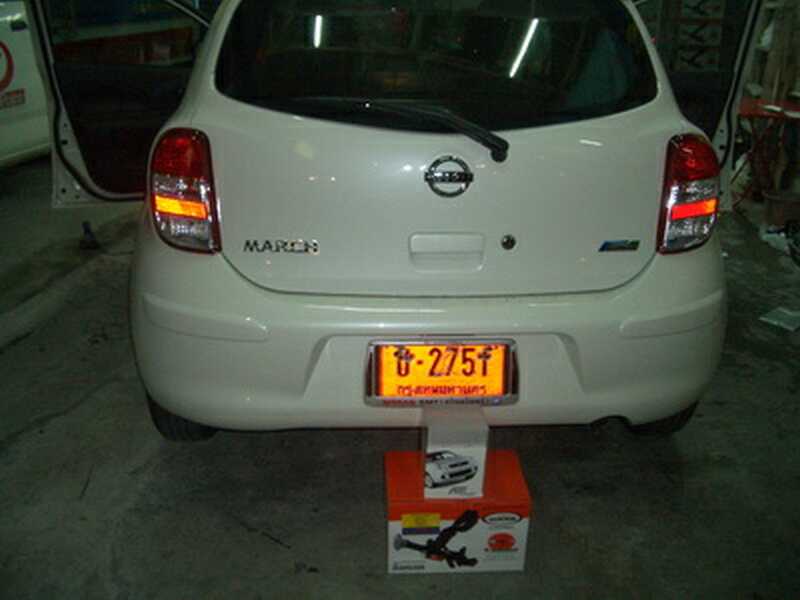 ลูกค้านำ รถยนต์ NISSAN MARCH มาติดตั้ง LOCKTECH (ล็อคเทค) และ รีโมทกันขโมย ABT กับทางร้าน
