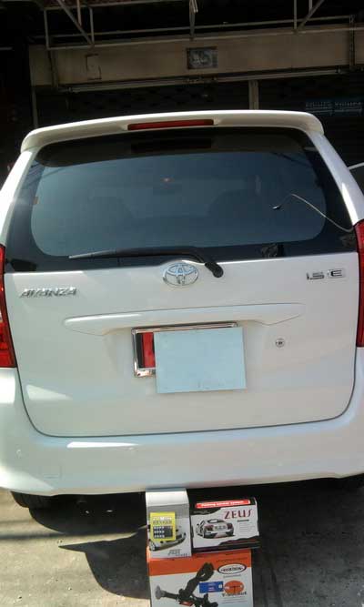 ลูกค้านำ รถยนต์ TOYOTA AVANZA มาติดตั้ง Locktech(ล็อคเทค) รีโมทกันขโมย ABT V4 DG KEYPAD เซนเซอร์ถอยห