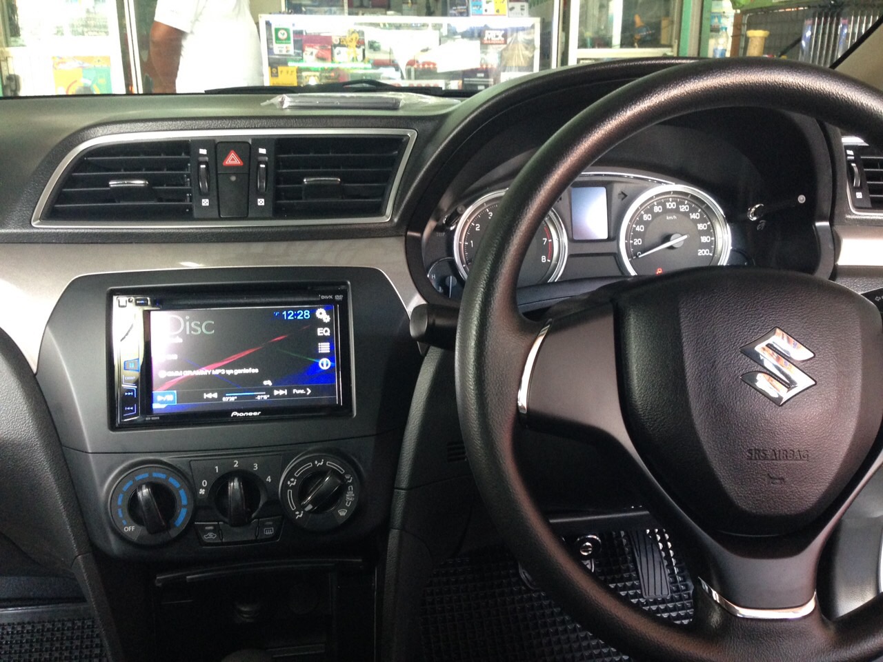 PIONEER 2 DIN AVH-185DVD