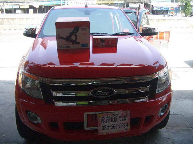 ลูกค้านำ รถยนต์ FORD RANGER 2012 มาติดตั้ง LOCKTECH กล่องส้ม และ ล็อคยางอะไหล่ กับทางร้าน