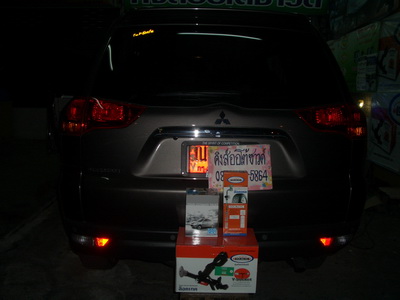 ลูกค้านำ รถยนต์ MITSUBISHI PAJERO SPORT มาติดตั้ง LOCKTECH กล่องส้ม