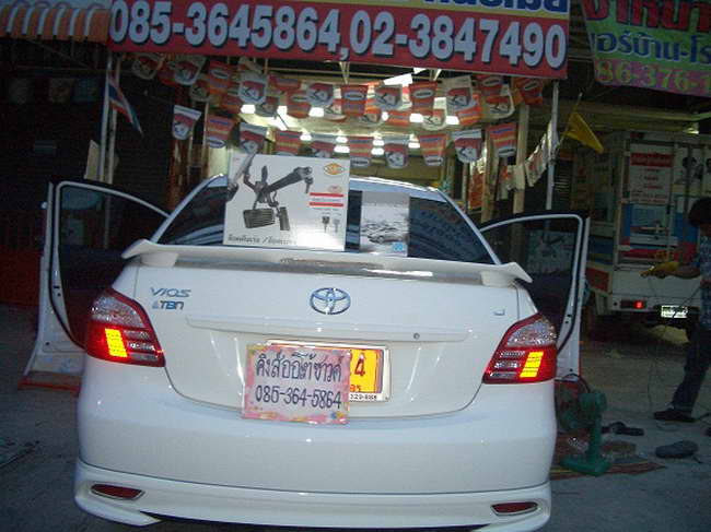 ลูกค้านำ รถยนต์ TOYOTA VIOS มาติดตั้ง LOCKTECH VISITLOCK BIZLOCK