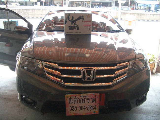 ลูกค้านำ รถยนต์ HONDA CITY มาติดตั้ง LOCKTECH VISITLOCK BIZLOCK กล่องฟ้า กับทางร้าน