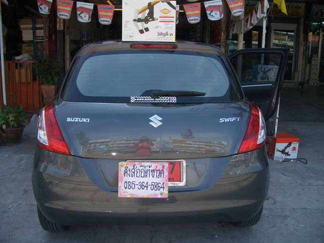 ลูกค้านำ รถยนต์ SUZUKI SWIFT มาติดตั้ง LOCKTECH BY VISIT LOCK กล่องเหลือง กับทางร้าน