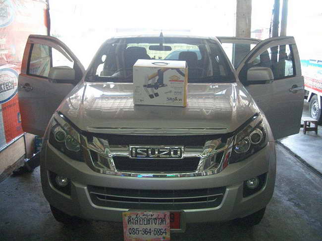 ลูกค้านำ รถยนต์ ISUZU D-MAX 4 ประตู มาติดตั้ง LOCKTECH VISITLOCK กล่องเหลือง กับทางร้าน