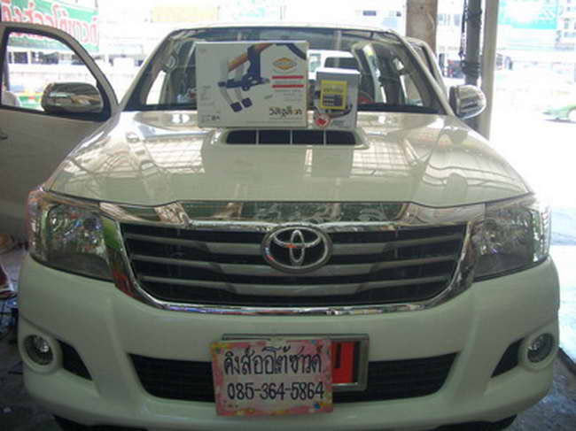 ลูกค้านำ รถยนต์ TOYOTA HILUX VIGO CHAMP 4 ประตู มาติดตั้ง LOCKTECH BY VISIT LOCK กล่องเหลือง และ รีโ