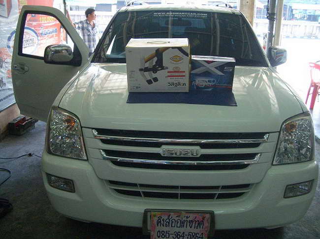 ลูกค้านำ รถยนต์ ISUZU D-MAX ADVANTURE มาติดตั้ง LOCKTECH VISITLOCK กล่องเหลือง และ รีโมทกุญแจพับ X5 