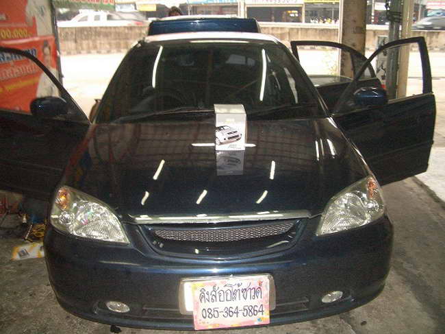 ลูกค้านำ รถยนต์ HONDA CIVIC DIMENTION มาติดตั้ง รีโมทกันขโมย ABT MINI PLUS กับทางร้าน