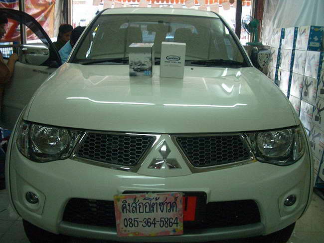 ลูกค้านำ รถยนต์ MISUBISHI TRITON 4 ประตู มาติดตั้ง รีโมทกันขโมย ABT UPGRADE ECO CAR และ ล็อคยางอะไหล