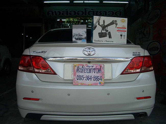 ลูกค้านำ รถยนต์ TOYOTA CAMRY มาติดตั้ง LOCKTECH VISITLOCK BIZLOCK กล่องฟ้า และ รีโมทกันขโมย ABT UPGR