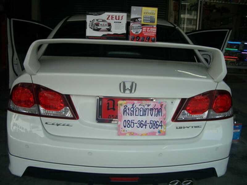 ลูกค้านำ รถยนต์ HONDA CIVIC มาติดตั้ง เซนเซอร์ถอยหลัง 4 จุด และ รีโมทกันขโมย ABT UPGRADE DG KEYPAD ก