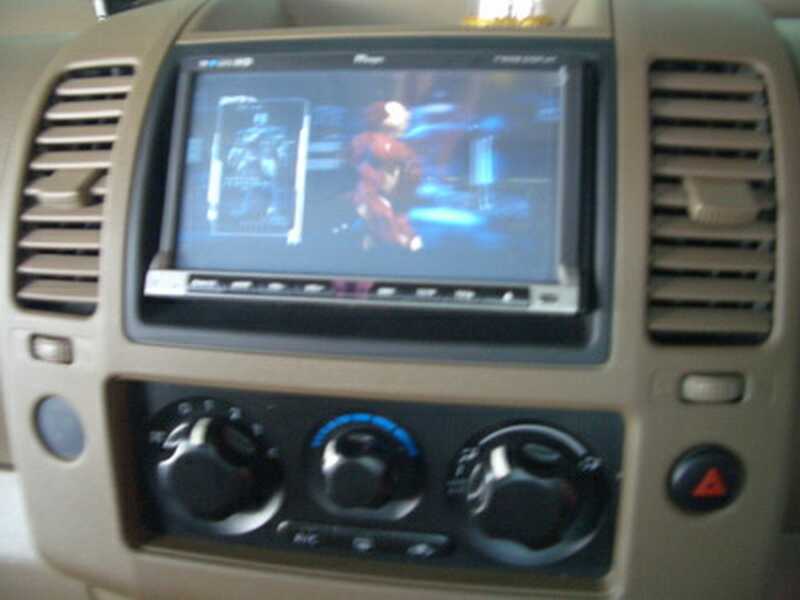 ลูกค้านำ รถยนต์ NISSAN FRONTIER NAVARA มาติดตั้ง 2 ดิน MAGIC กับทางร้าน
