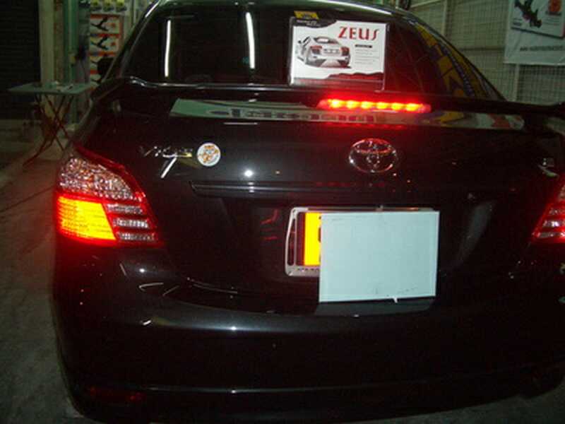 ลูกค้านำ รถยนต์ TOYOTA NEW VIOS มาติดตั้ง เซนเซอร์ถอยหลัง 4 จุด zeus กับทางร้าน