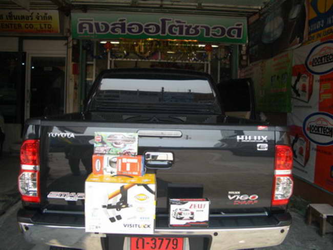 ลูกค้านำ รถยนต์ Toyota HILUX VIGO CHAMP ป้ายแดง มาติดตั้ง LOCKTECH VISITLOCK กล่องเหลือง ล็อคยางอะไห