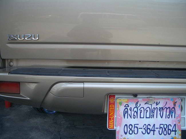 ลูกค้านำ รถยนต์ ISUZU D-MAX 4 ประตู มาติดตั้ง กล้องมองหลัง กับทางร้าน