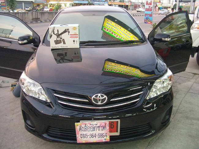 ลูกค้านำ รถยนต์ TOYOTA ALTIS มาติดตั้ง LOCKTECH VISITLOCK BIZLOCK กล่องฟ้า กับทางร้าน