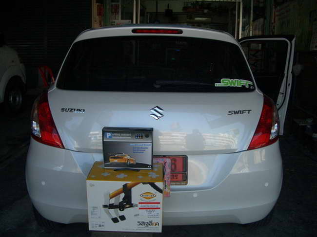 ลูกค้านำ รถยนต์ SUZUKI SWIFT มาติดตั้ง LOCKTECH VISIT LOCK กล่องเหลือง และ เซนเซอร์ถอยหลัง 4 จุด กับ