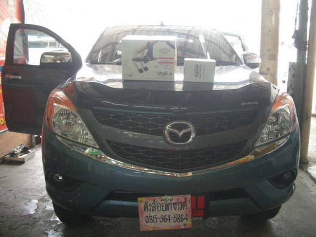 ลูกค้านำ รถยนต์ MAZDA BT-50 PRO มาติดตั้ง LOCKTECH VISIT LOCK กล่องเหลือง และ ล็อคยางอะไหล่ กับทางร้