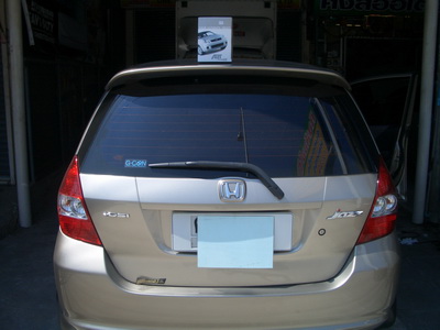 ลูกค้านำรถยนต์ HONDA-JAZZ มาติดตั้งรีโมทกันขโมย ABT V4 กับทางร้าน